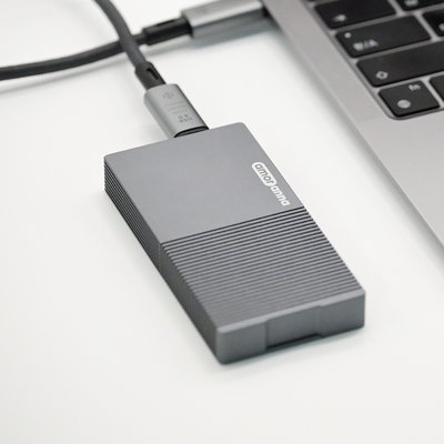 아모란나 C타입 외장SSD 케이스 M2 NVMe 인클로저 USB4 휴대용