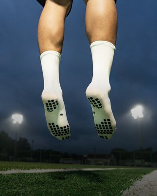 노리카 울트라라이트 그립 크루 엘리트 축구 풋살 논슬립 얇은 양말