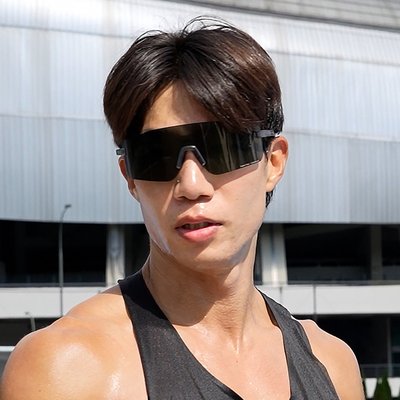 [홍범석고글] 톰디어 리얼카본 초경량 러닝 골프 자전거 변색 스포츠 고글 선글라스